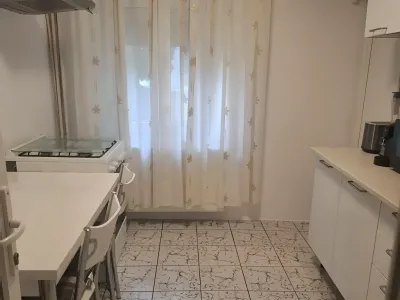 zona birou lucru apartament vanzare-cumparare Sector 2, București